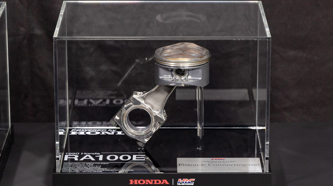 1743576990-honda Racing Corporation Memorabilia Business Selling Parts From Senna Car Pistons Di